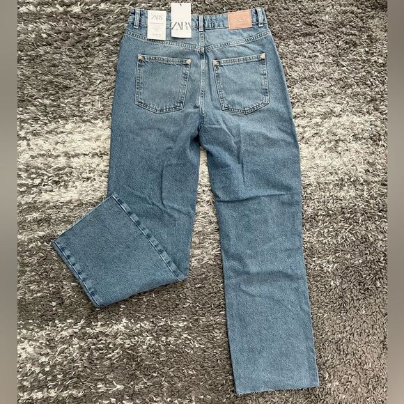 NWT Zara High Rise Straight Leg Jeans - Picture 9 of 12